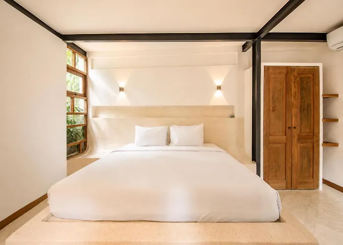 Sleek 2-br Art Deco Villa, 800m To The Villa Canggu