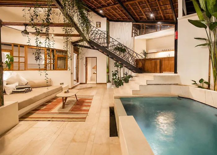 Villa Sleek 2-br Art Deco Villa, 800m To The *