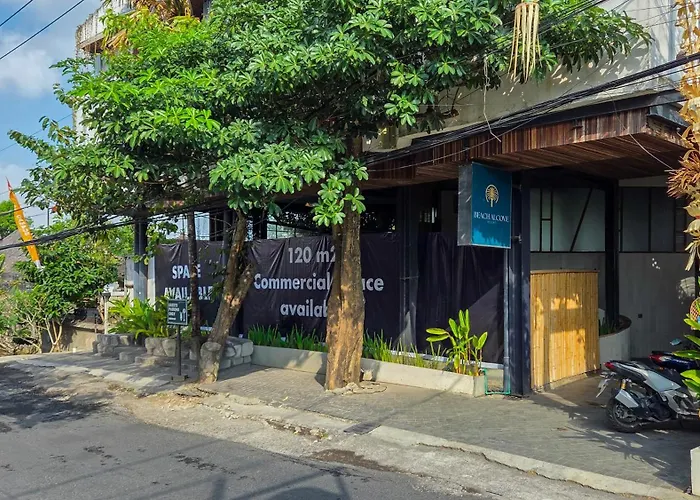 Sleek 2-br Art Deco Villa, 800m To The